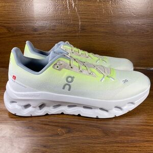 On Running women’s Shoe size 11